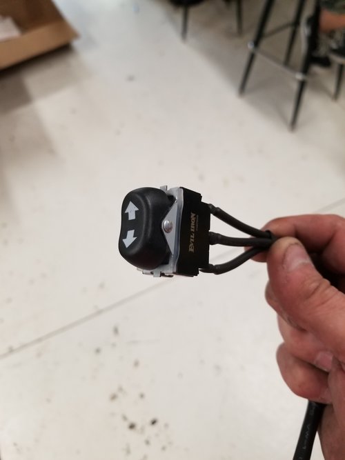 Evil Iron 2000-2013 air ride switch for street glide and roadglide