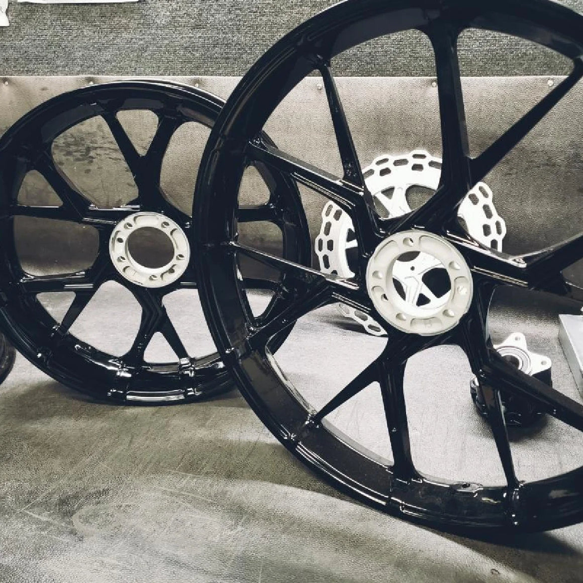 SMT PS.02 MOTORCYCLE WHEEL