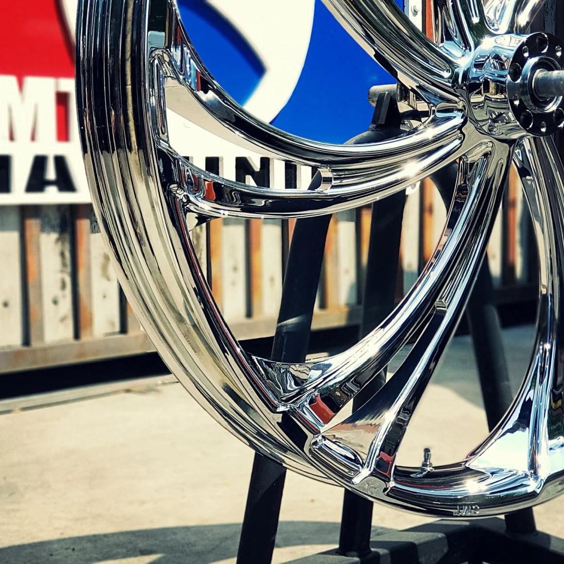 SMT V ARM 3D MOTORCYCLE WHEEL