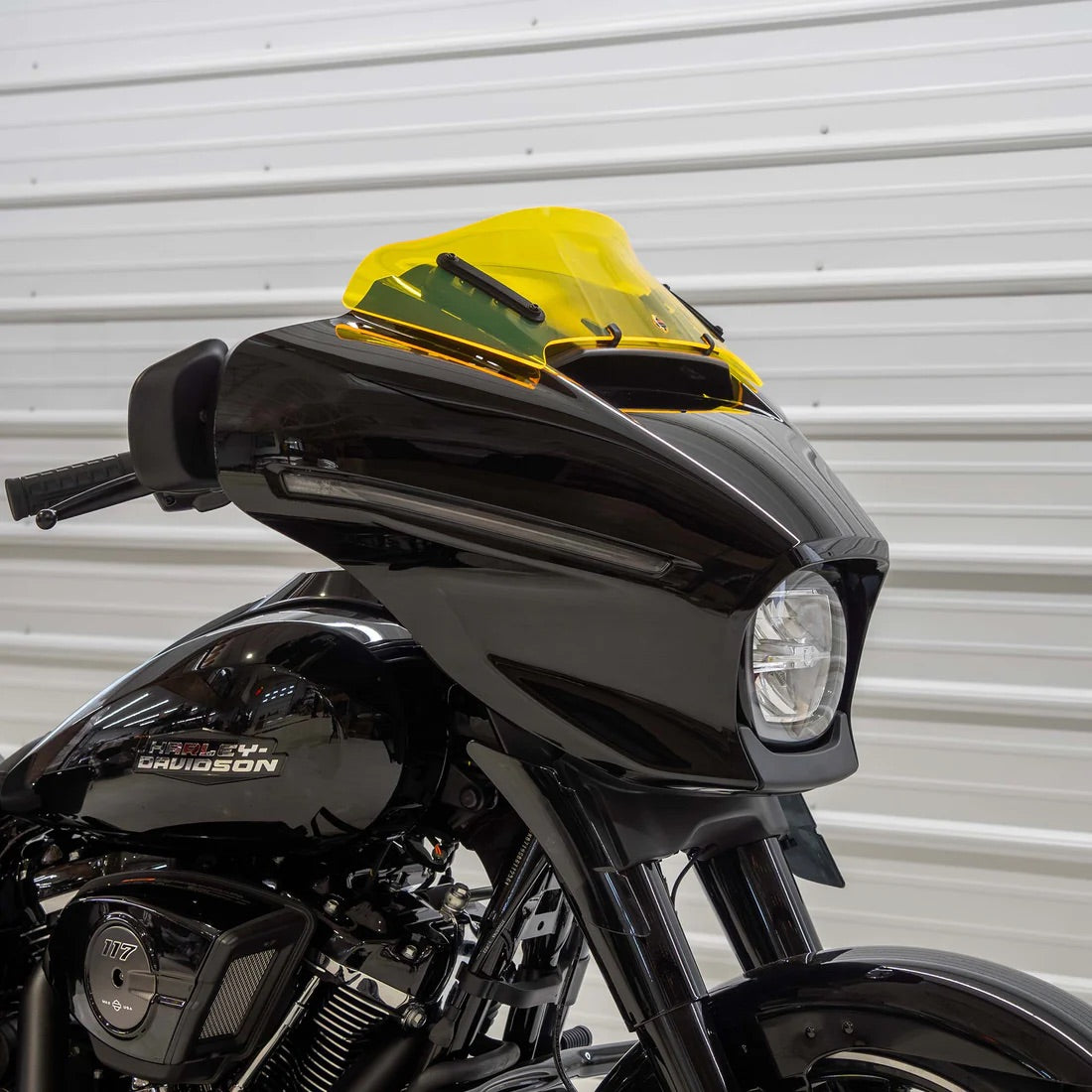 Klock Werks Kolor Flare® Windshield for Harley-Davidson® 2023.5-2026 Street Glide (FLHX)