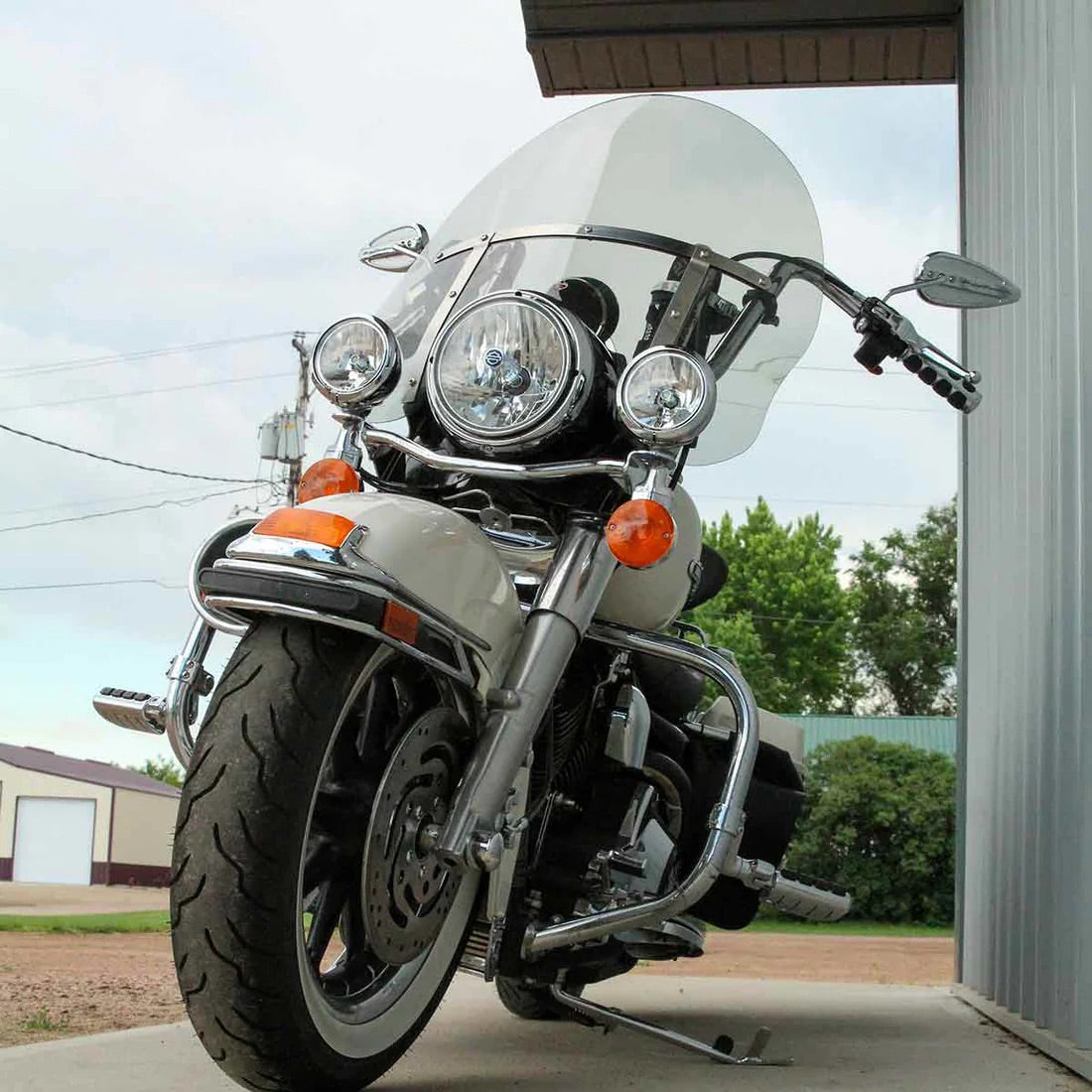 Klock Werks Billboard Flare® Windshield for Harley-Davidson®