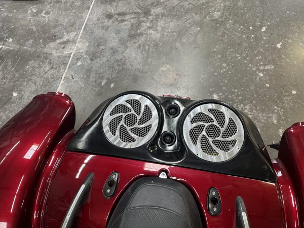 Dirty Bird Dual 8″ Audio Trunk Lid (Road Glide 3 & Freewheeler)  Trike 2015 – 2024